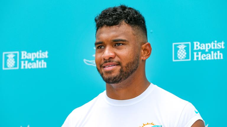 Tua Tagovailoa Wears Yeezy Slides Before Dolphins Game